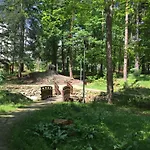 Almira Oda ve Kahvaltı