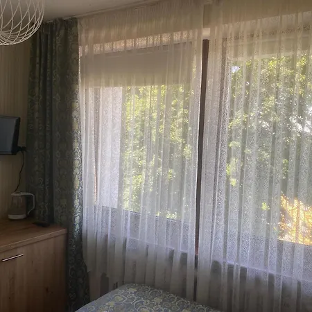 Couette-café Almira 3*