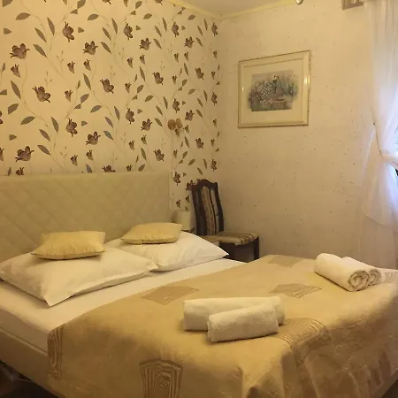 Almira Couette-café