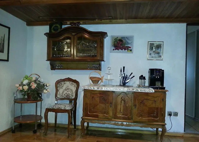 Couette-café Almira 3*